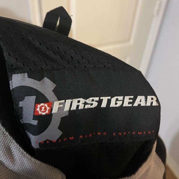 Men's Black and Gray Performance Jacket - Picture 3 of 6